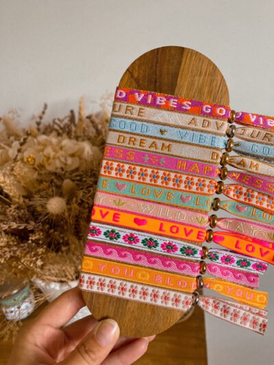 Bracelet ruban - bracelet good vibes - good vibes - bracelet retro - bracelet hippie - bracelet bohème - wild louve - bracelet surf - surfeur - bijou surfeur - bracelet surfeur