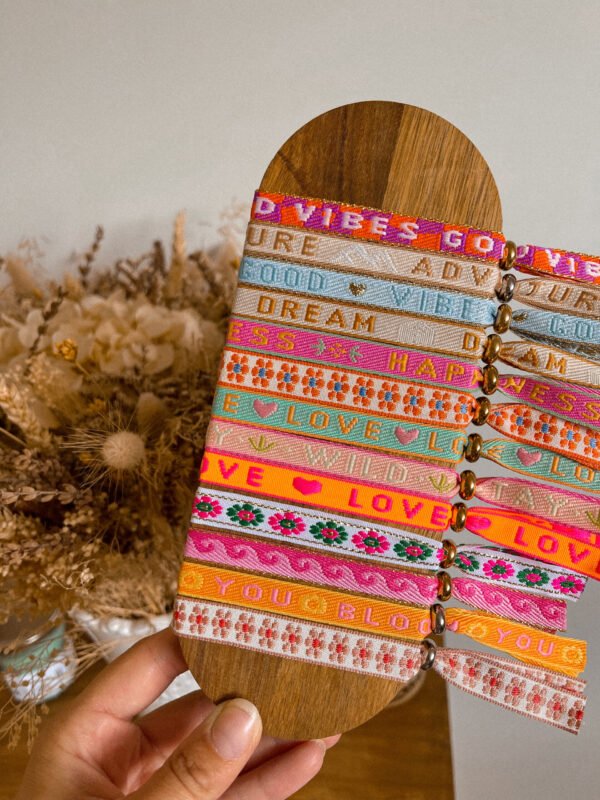 Bracelet ruban - bracelet good vibes - good vibes - bracelet retro - bracelet hippie - bracelet bohème - wild louve - bracelet surf - surfeur - bijou surfeur - bracelet surfeur