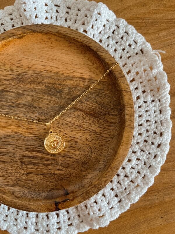 Collier - collier acier inoxydable doré - collier soleil - collier lune - spiritualité - bijoux spirituels - pierre naturelle - lithothérapie - vertus des pierres - style hippie - bohème - hippie