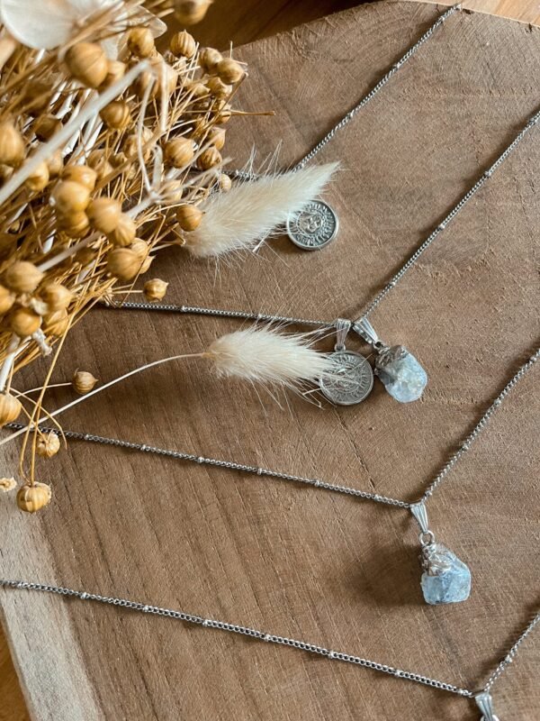 Collier - collier acier inoxydable doré - collier soleil - collier lune - spiritualité - bijoux spirituels - pierre naturelle - lithothérapie - vertus des pierres - style hippie - bohème - hippie