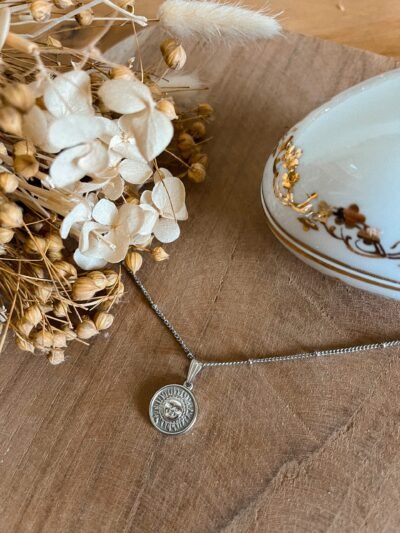 Collier - collier acier inoxydable doré - collier soleil - collier lune - spiritualité - bijoux spirituels - pierre naturelle - lithothérapie - vertus des pierres - style hippie - bohème - hippie