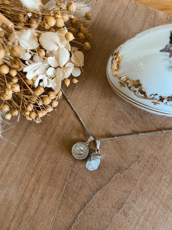 Collier - collier célestine - célestine - bijoux pierre naturelle - bijoux lithothérapie - pierre naturelle - pierre naturelle Célestine - lithothérapie - vertus des pierres - style hippie - bohème - hippie