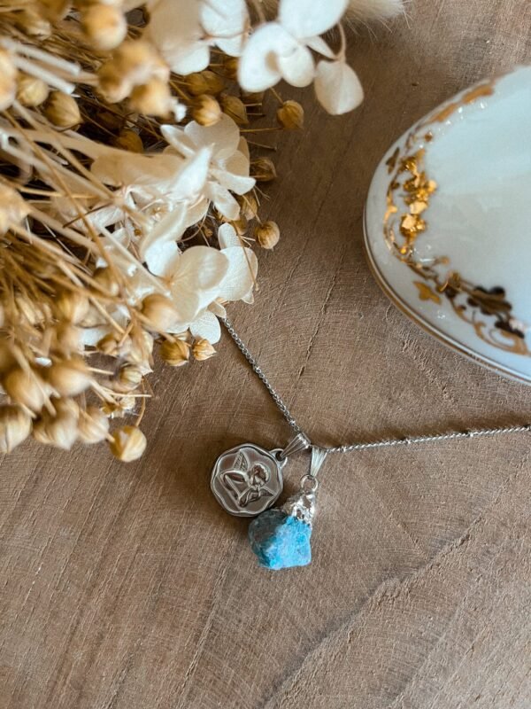 Collier - collier apatite bleue - apatite bleue - bijoux pierre naturelle - bijoux lithothérapie - pierre naturelle - lithothérapie - vertus des pierres - style hippie - bohème - hippie