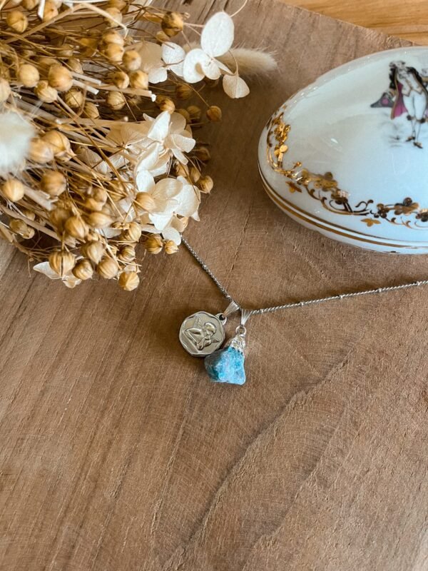 Collier - collier apatite bleue - apatite bleue - bijoux pierre naturelle - bijoux lithothérapie - pierre naturelle - lithothérapie - vertus des pierres - style hippie - bohème - hippie