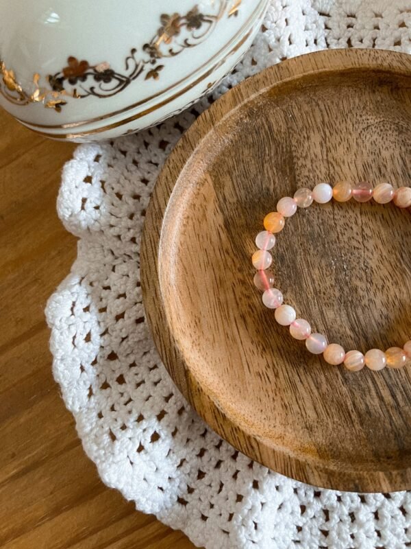 Bracelet agate Botswana - bracelet boule - bracelet boule agate botswana - agate botswana - agate - pierre naturelle - pierre agate - pierre naturelle agate - bracelet pierre - bracelet lithothérapie - lithothérapie - vertus des pierres - bienfaits des pierres - hippie - spirituel - spiritualité - bijoux spirituels