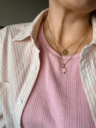 Collier charm - collier abondance - collier chance - collier trèfle - charms - collier personnalisé - collier acier inoxydable - chaîne acier inoxydable - Wild louve - collier Wild louve - collier été
