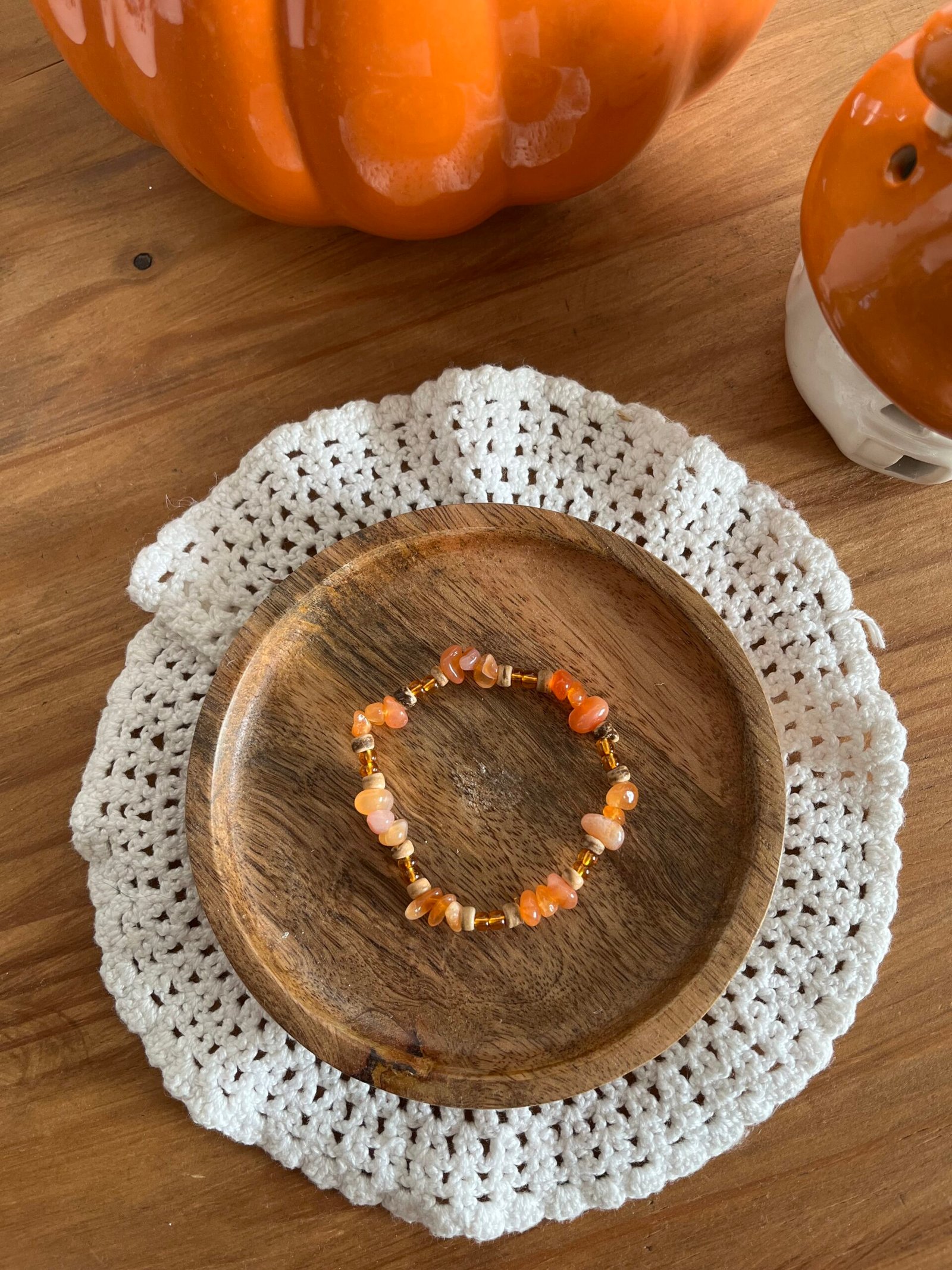 Cornaline - pierre cornaline - collier cornaline - bijou cornaline - Wild louve - pierre naturelle - pierre énergétique