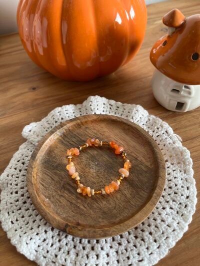 Cornaline - pierre cornaline - collier cornaline - bijou cornaline - Wild louve - pierre naturelle - pierre énergétique